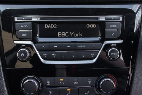 Nissan Qashqai DIG-T VISIA 23