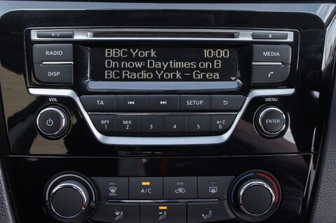 Nissan Qashqai DIG-T VISIA 24