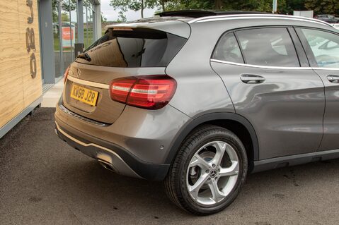 Mercedes-Benz GLA Class GLA 200 D SPORT PREMIUM PLUS 8