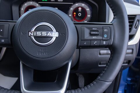 Nissan Qashqai DIG-T TEKNA MHEV 20