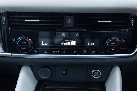 Nissan Qashqai DIG-T TEKNA MHEV 32