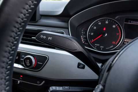 Audi A4 TFSI S LINE 17