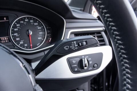 Audi A4 TFSI S LINE 18