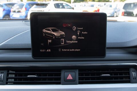 Audi A4 TFSI S LINE 22