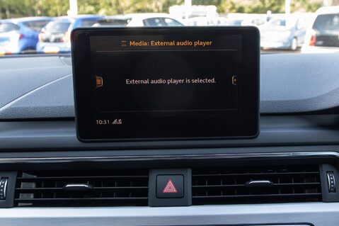 Audi A4 TFSI S LINE 26