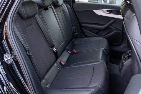 Audi A4 TFSI S LINE 36