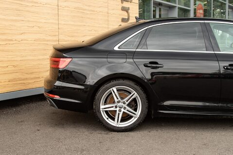 Audi A4 TFSI S LINE 7