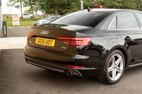 Audi A4 TFSI S LINE 8