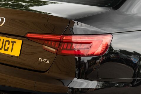 Audi A4 TFSI S LINE 9