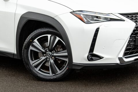 Lexus Ux 250H 11