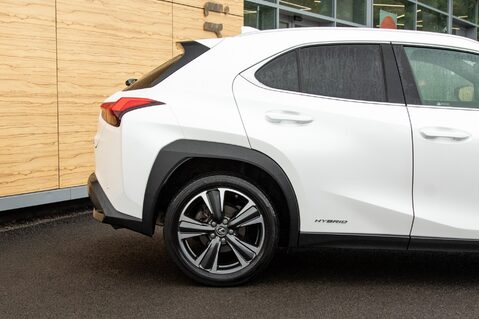 Lexus Ux 250H 7