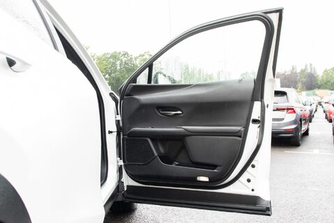 Lexus Ux 250H 14