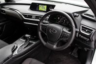 Lexus Ux 250H 4