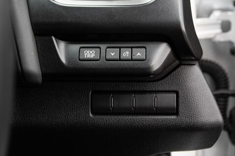 Lexus Ux 250H 16