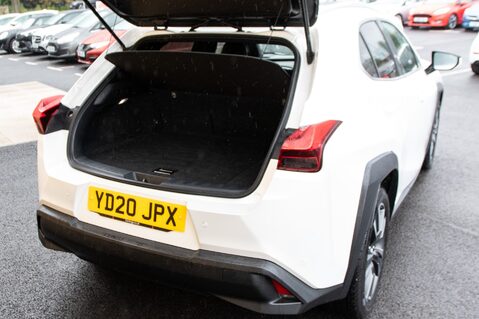 Lexus Ux 250H 40