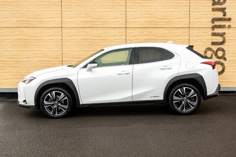 Lexus Ux 250H 13
