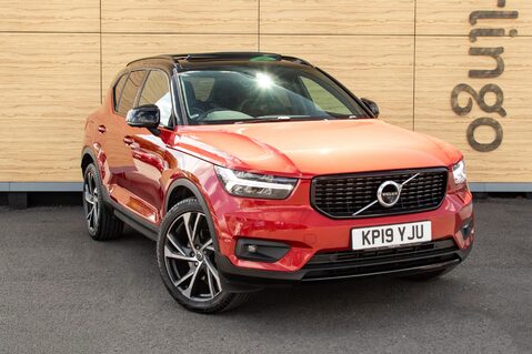 Volvo XC40 D4 R-DESIGN PRO AWD 1