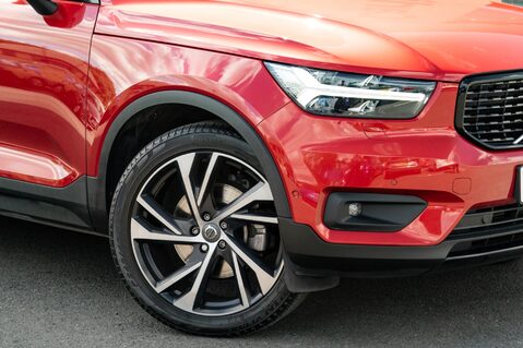Volvo XC40 D4 R-DESIGN PRO AWD 11