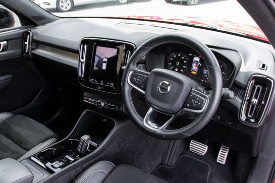 Volvo XC40 D4 R-DESIGN PRO AWD
