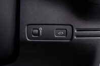 Volvo XC40 D4 R-DESIGN PRO AWD 15