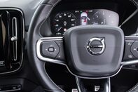 Volvo XC40 D4 R-DESIGN PRO AWD 19