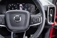 Volvo XC40 D4 R-DESIGN PRO AWD 20
