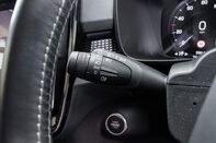 Volvo XC40 D4 R-DESIGN PRO AWD 17