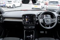 Volvo XC40 D4 R-DESIGN PRO AWD 3