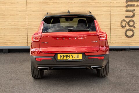 Volvo XC40 D4 R-DESIGN PRO AWD 6