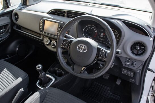 Toyota Yaris VVT-I ICON TECH