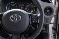 Toyota Yaris VVT-I ICON TECH 20