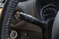 Toyota Yaris VVT-I ICON TECH 17