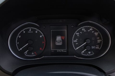 Toyota Yaris VVT-I ICON TECH 15