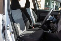 Toyota Yaris VVT-I ICON TECH 29