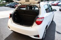 Toyota Yaris VVT-I ICON TECH 33