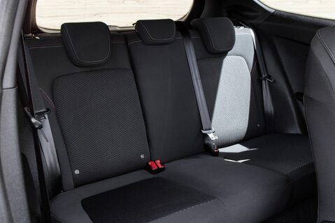 Ford Fiesta ST-LINE 32