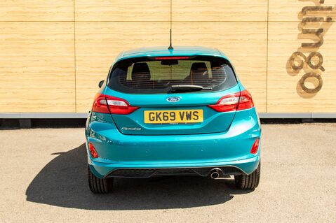 Ford Fiesta ST-LINE 6