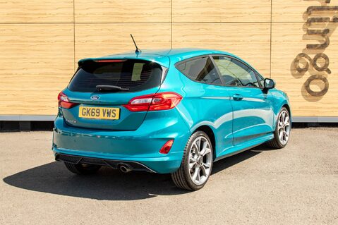 Ford Fiesta ST-LINE 2
