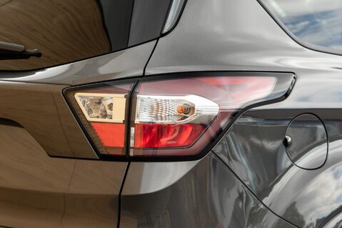 Ford Kuga ST-LINE 9