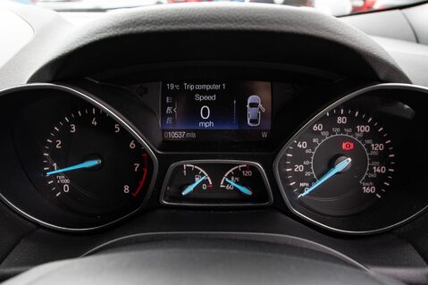 Ford Kuga ST-LINE 16