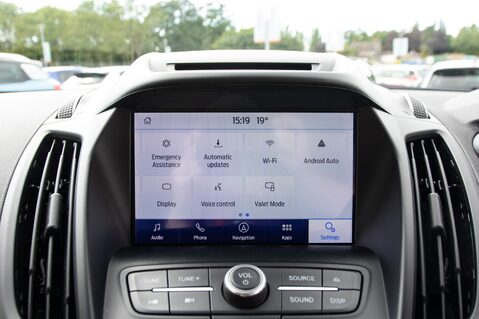 Ford Kuga ST-LINE 27