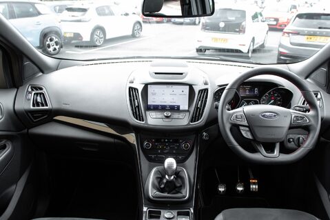 Ford Kuga ST-LINE 3