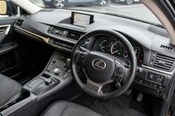 Lexus CT 200H 4