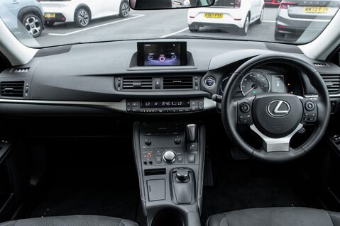 Lexus CT 200H 3