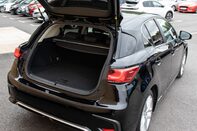 Lexus CT 200H 35