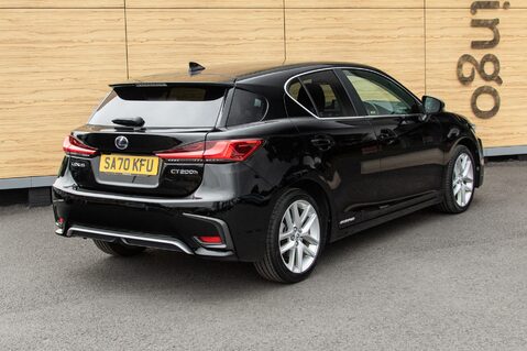 Lexus CT 200H 2