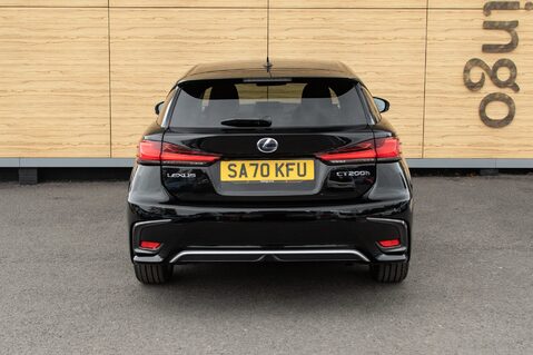 Lexus CT 200H 6