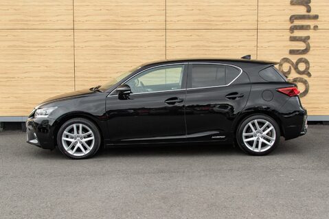 Lexus CT 200H 13
