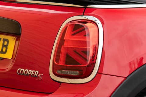 Mini Convertible COOPER S 9