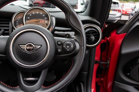 Mini Convertible COOPER S 21